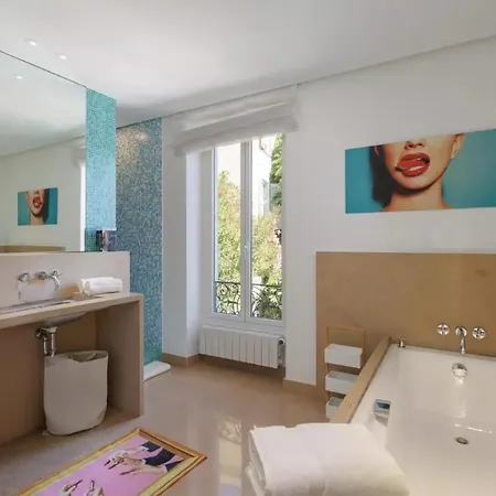 מלון 6br Mont Boron - What'app - 0049-1521-4658-810 - For Reservations! *